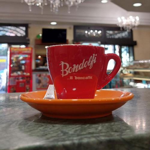 CAFFETTERIA E COLAZIONI